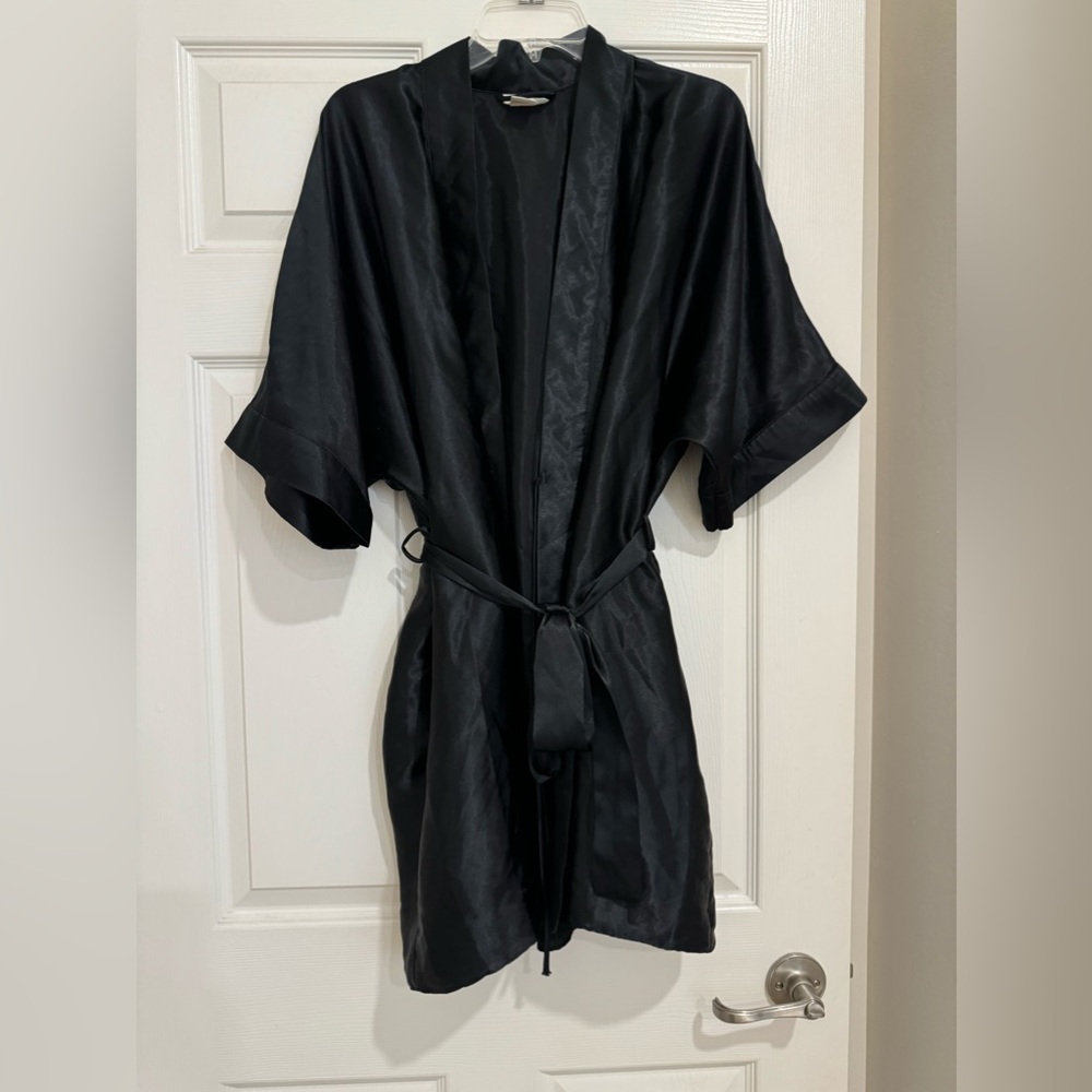Vintage Hidden Fantasies Black Satin Robe size M
